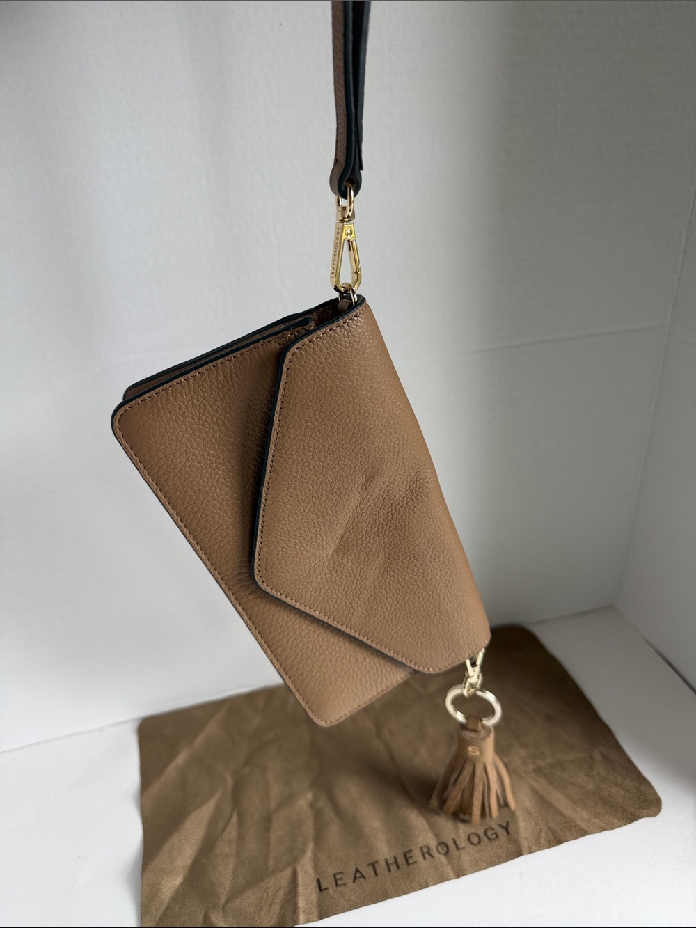 Leatherology Pebbled Leather Envelope Clutch Beige w/ Dust Bag